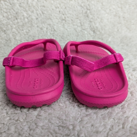 CROCS kid sandals size 8 Nice pink color Elastic in the back - Picture 4 of 5